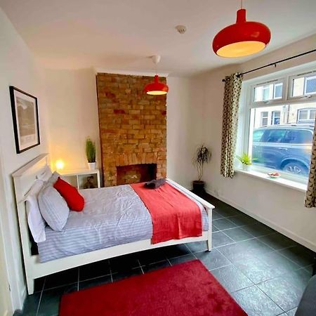 Brickworks - 2 Bedrooms, 15 Mins Walk To The Centre, With Garden Cardiff Exteriér fotografie